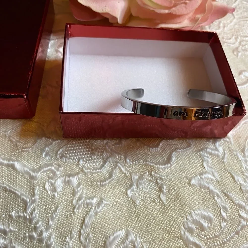 🛍 I am enough Cuff Silver Bracelet